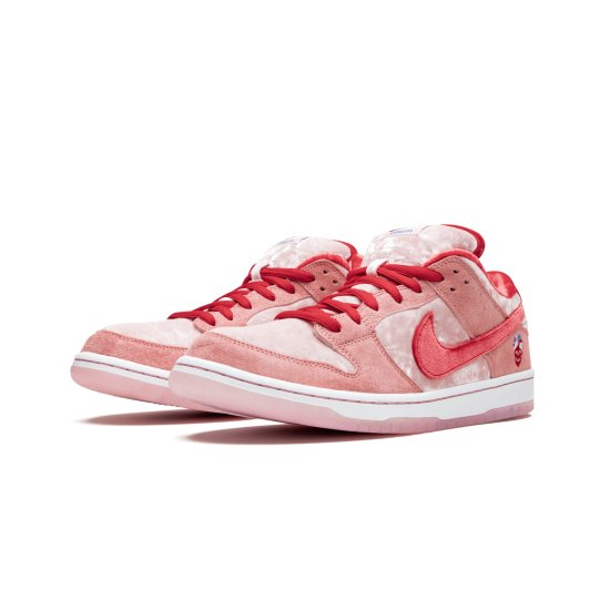 Nike SB Dunk Low Pro StrangeLove